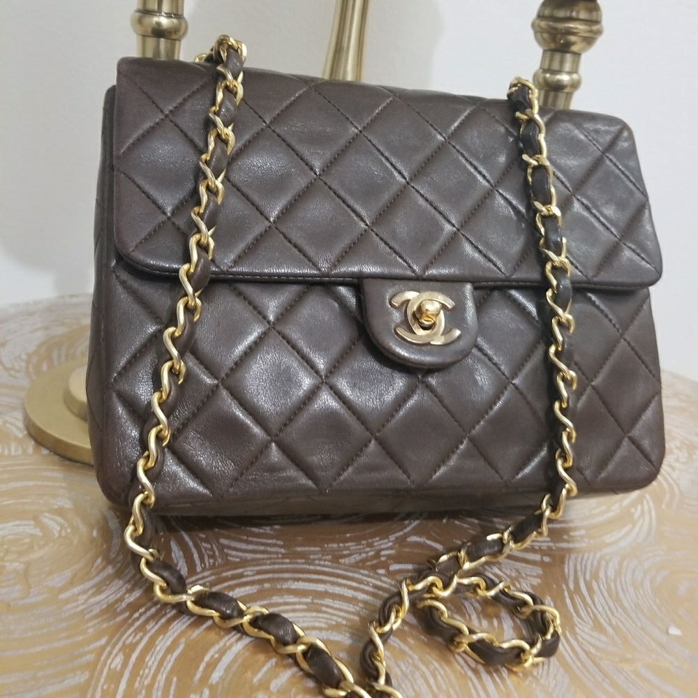 Preloved Chanel chocolate brown messenger bag